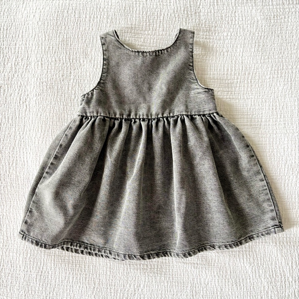 H&M Dark Gray Denim Snap-Front Jumper Dress - Girls Size 18M - Picture 5 of 5